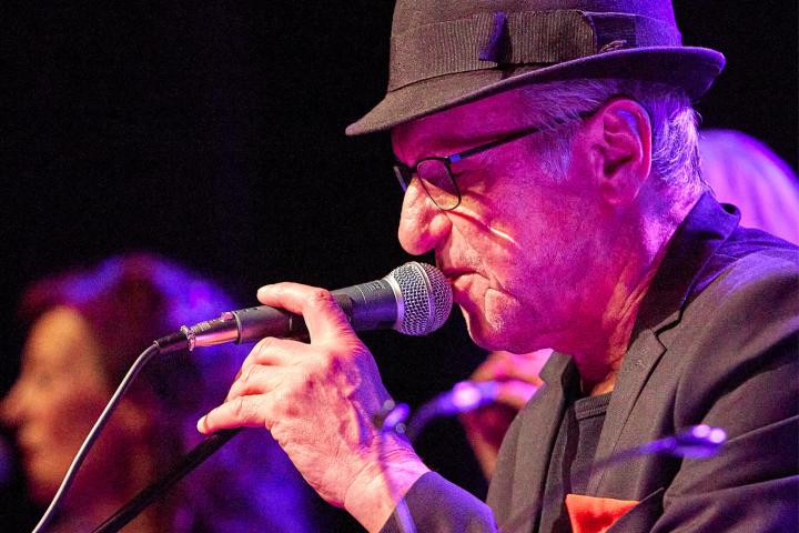 Leonard Cohen Tribute band